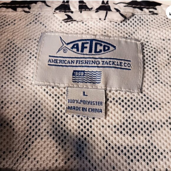 AFTCO Mens Fishing Shirt L Vented Short Sleeve Marlin Swordfish Button Down Fish - Picture 12 of 13